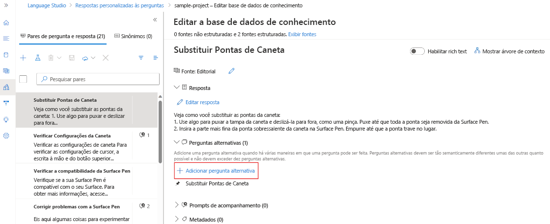 Uma captura de tela mostrando a opção Adicionar pergunta alternativa no painel Editar base de dados de conhecimento.