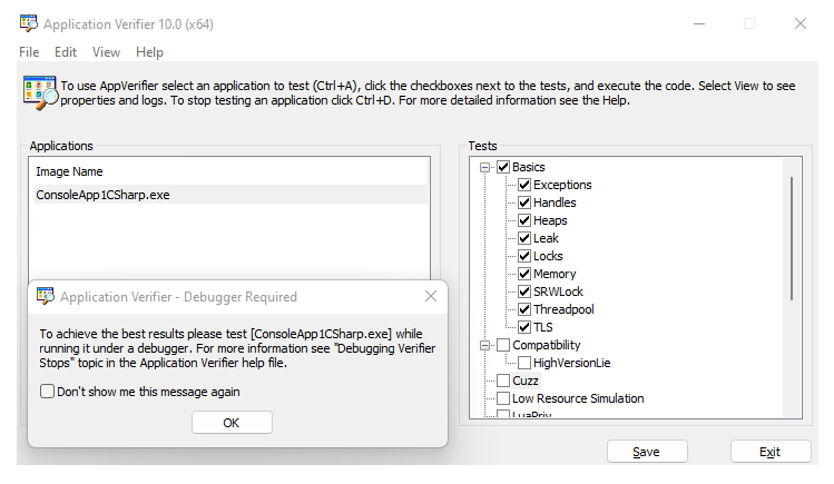 Captura de tela do menu main verificador de aplicativos com um único aplicativo de teste selecionado e testes listados no lado direito.