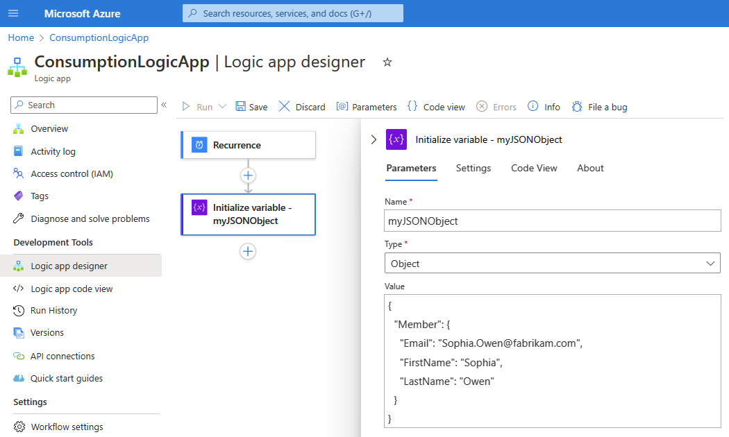 A captura de tela mostra o portal do Azure, o designer de fluxo de trabalho de consumo e o fluxo de trabalho de exemplo para a ação chamada Analisar JSON.