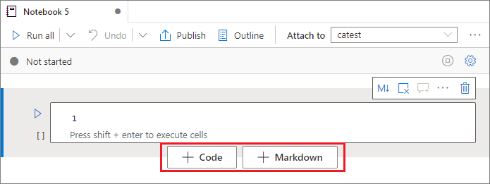 Captura de ecrã dos botões Código e Markdown num caderno Synapse.