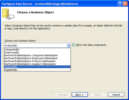 Captura de tela da janela Configurar Fonte de Dados – productsByCategoryDataSource exibindo o menu suspenso do objeto comercial com ProductsBLL selecionado e o botão Avançar realçado.