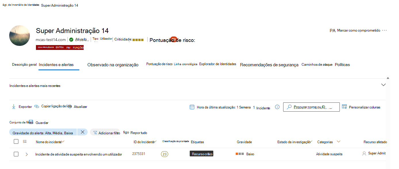 Captura de ecrã do separador Incidentes e alertas na página Identidade no Microsoft Defender.