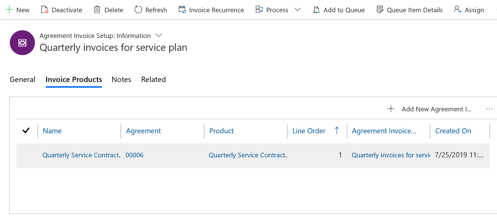 Captura de ecrã de uma configuração de fatura de contrato no separador produtos da fatura.