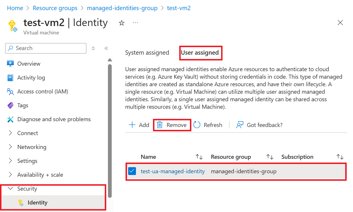 Captura de tela mostrando como remover a identidade gerenciada atribuída pelo usuário de uma VM