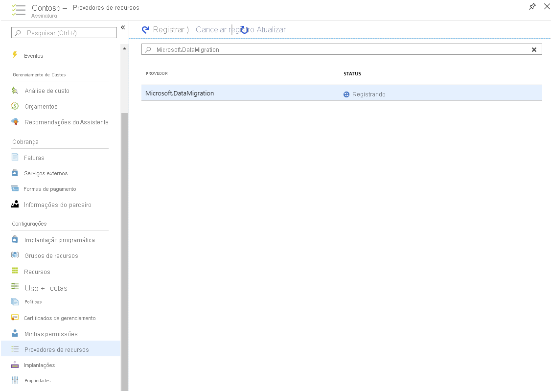 Imagem mostrando a página Provedores de recursos. O usuário está registrando o provedor de recursos Microsoft.DataMigration