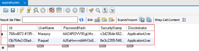 Снимок экрана: таблица пользователей s p net с записями, отображающими столбцы ID, User Name, Password Hash, Security Stamp и Discriminator.