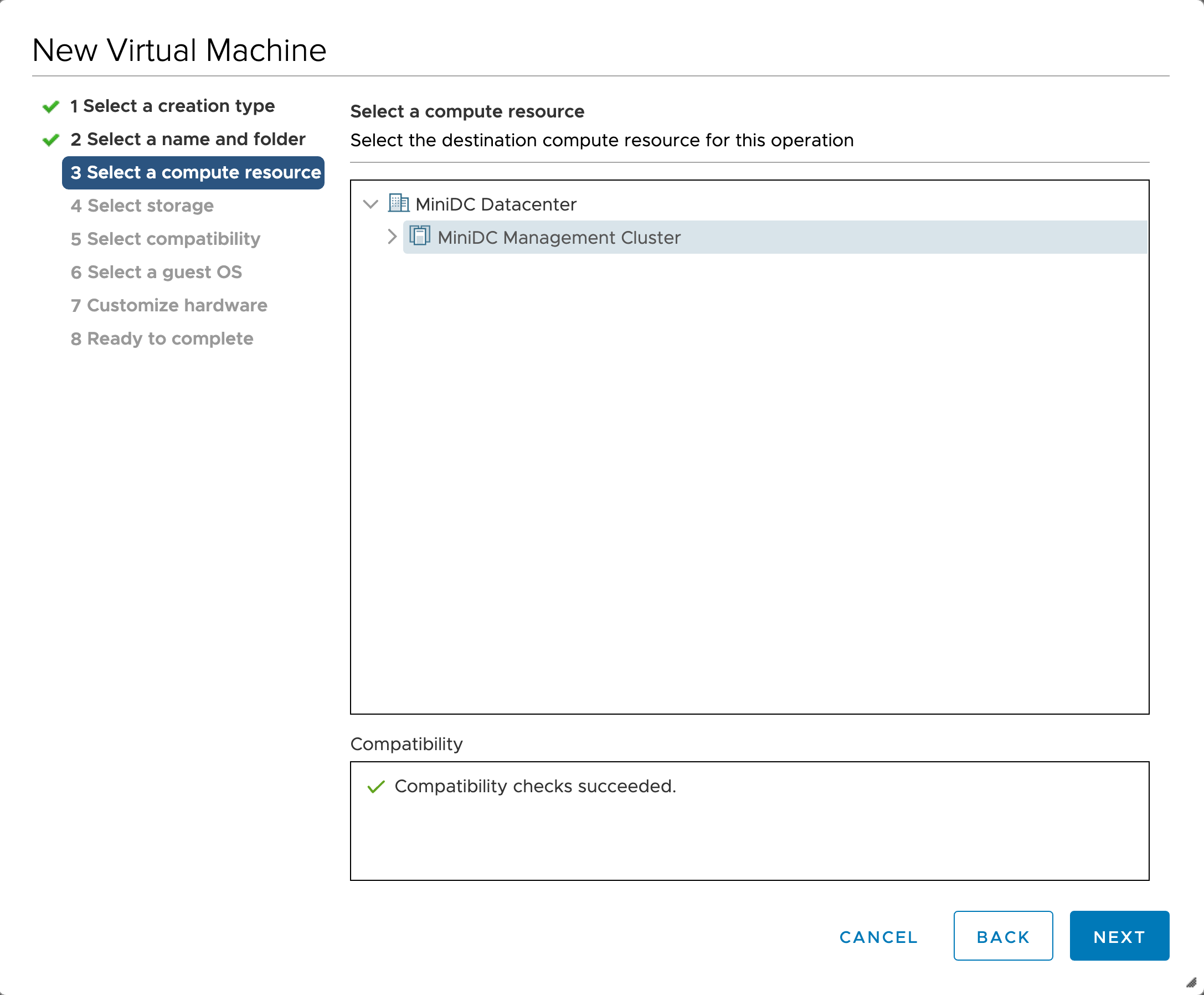 Четвертый снимок экрана: создание виртуальной машины VMware vSphere.