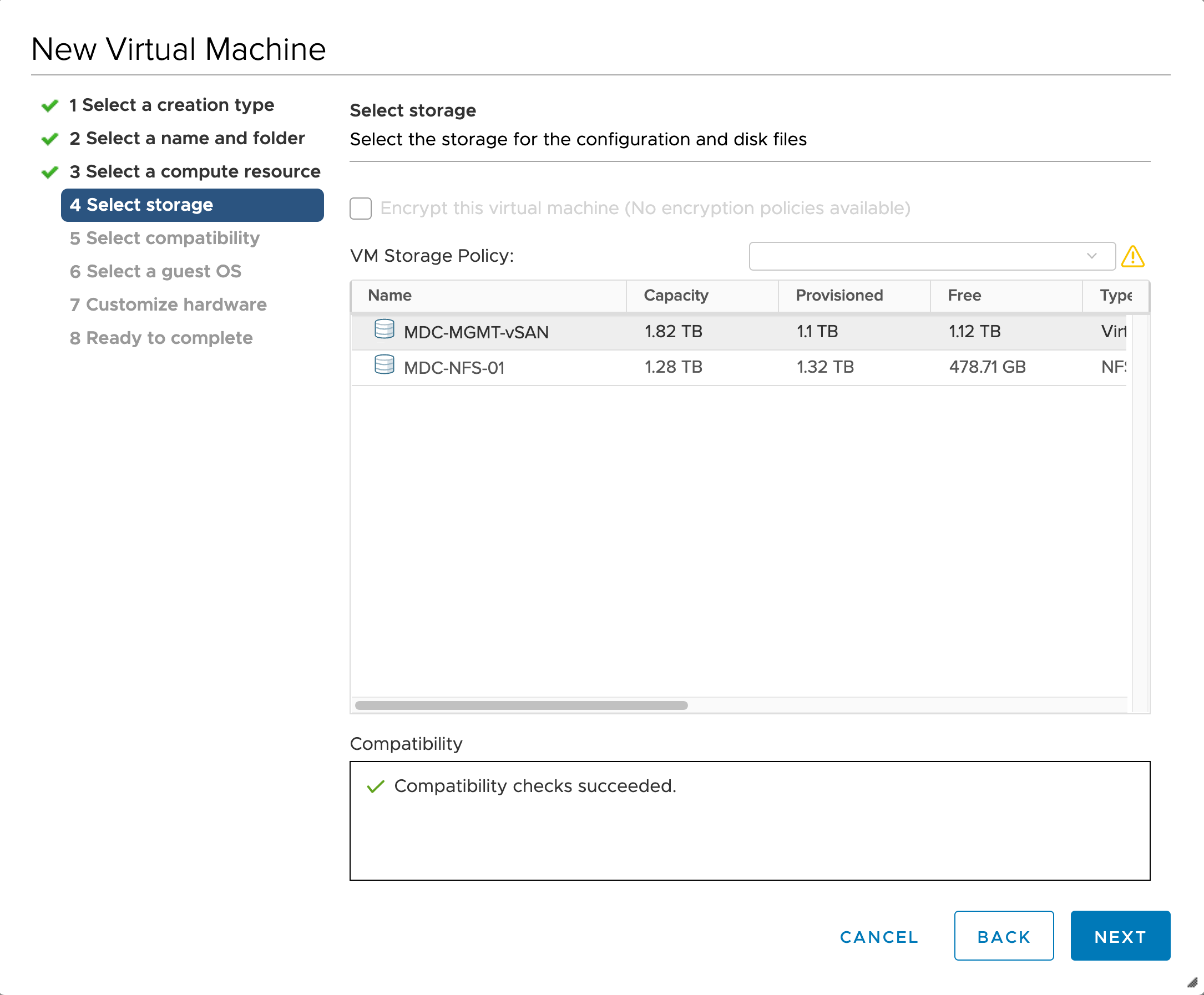 Пятый снимок экрана: создание виртуальной машины VMware vSphere.