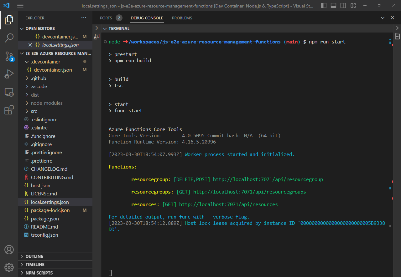 Снимок части экрана: встроенный терминал Bash в Visual Studio Code, в котором функция Azure выполняется локально и отображаются локальные URL-адреса для интерфейсов API в приложении-функции.