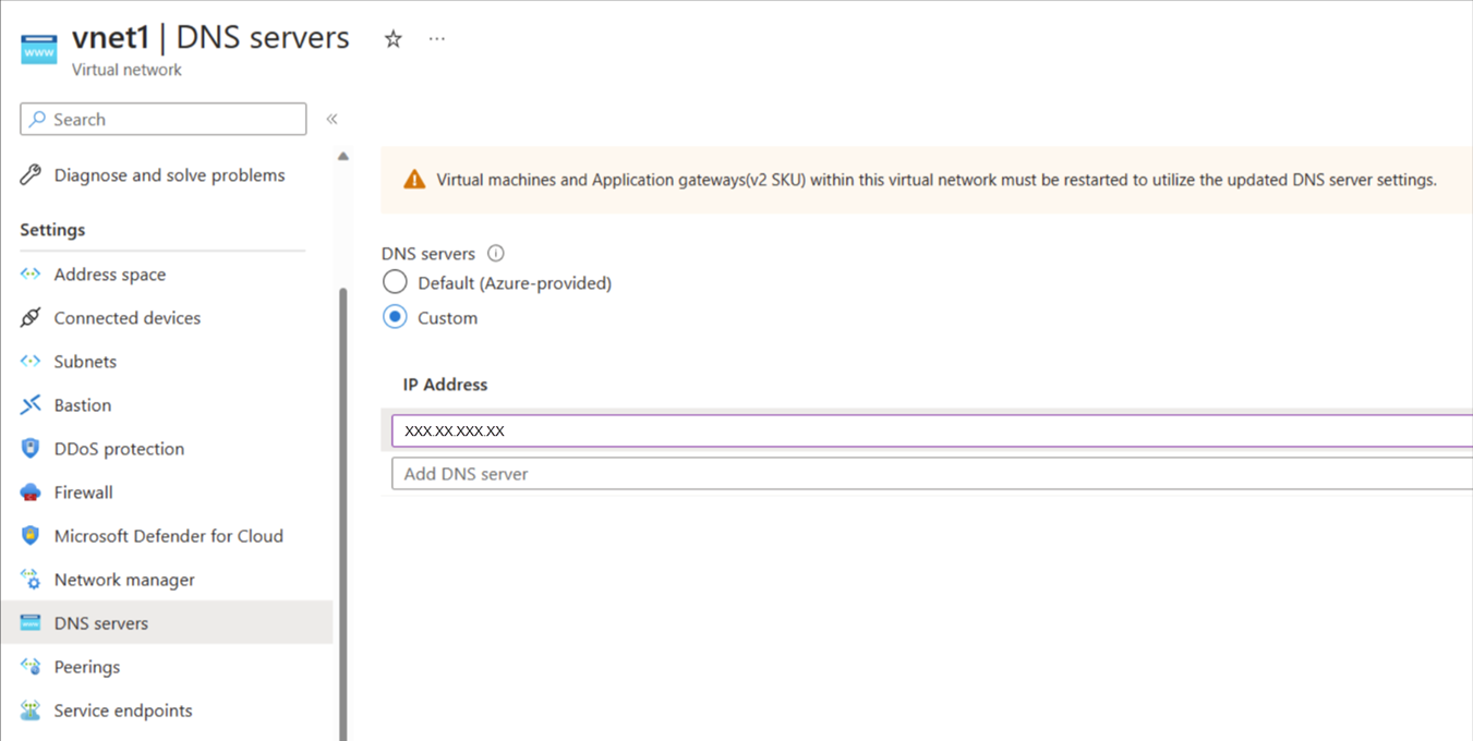 Снимок экрана: настройка пользовательского DNS на портале Azure.