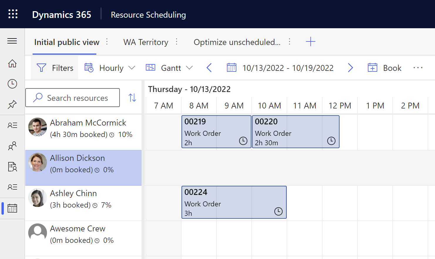 Снимок экрана таблицы расписаний с отдельными ресурсами, командой и членом команды.