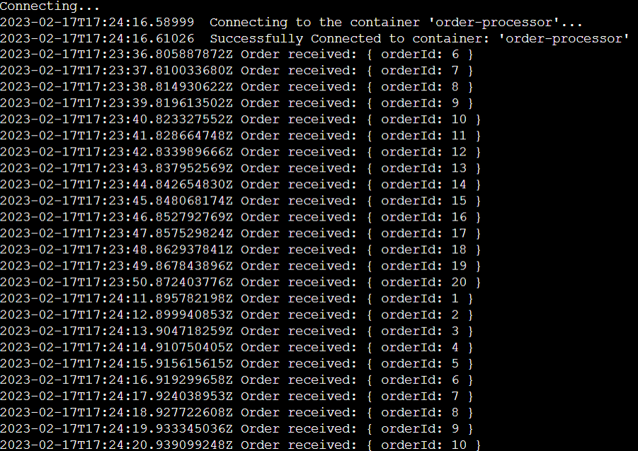 Skärmbild av containerns loggström för orderprocessortjänsten i Azure Portal.