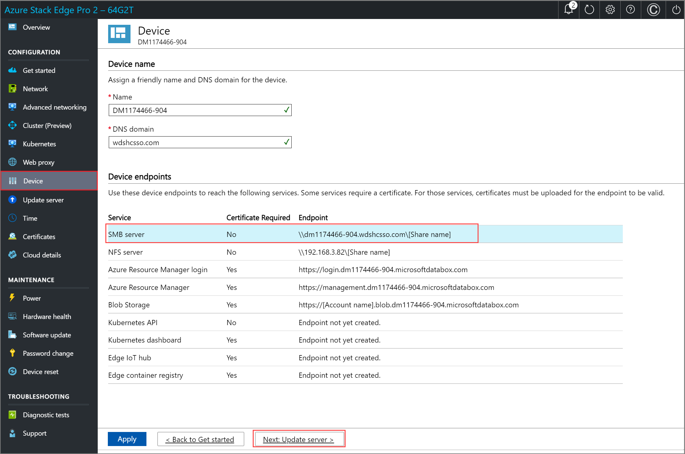 Skärmbild av sidan Enhet i det lokala webbgränssnittet för en Azure Stack Edge-enhet. SMB-servern och Nästa: Uppdateringsservern > är markerad.