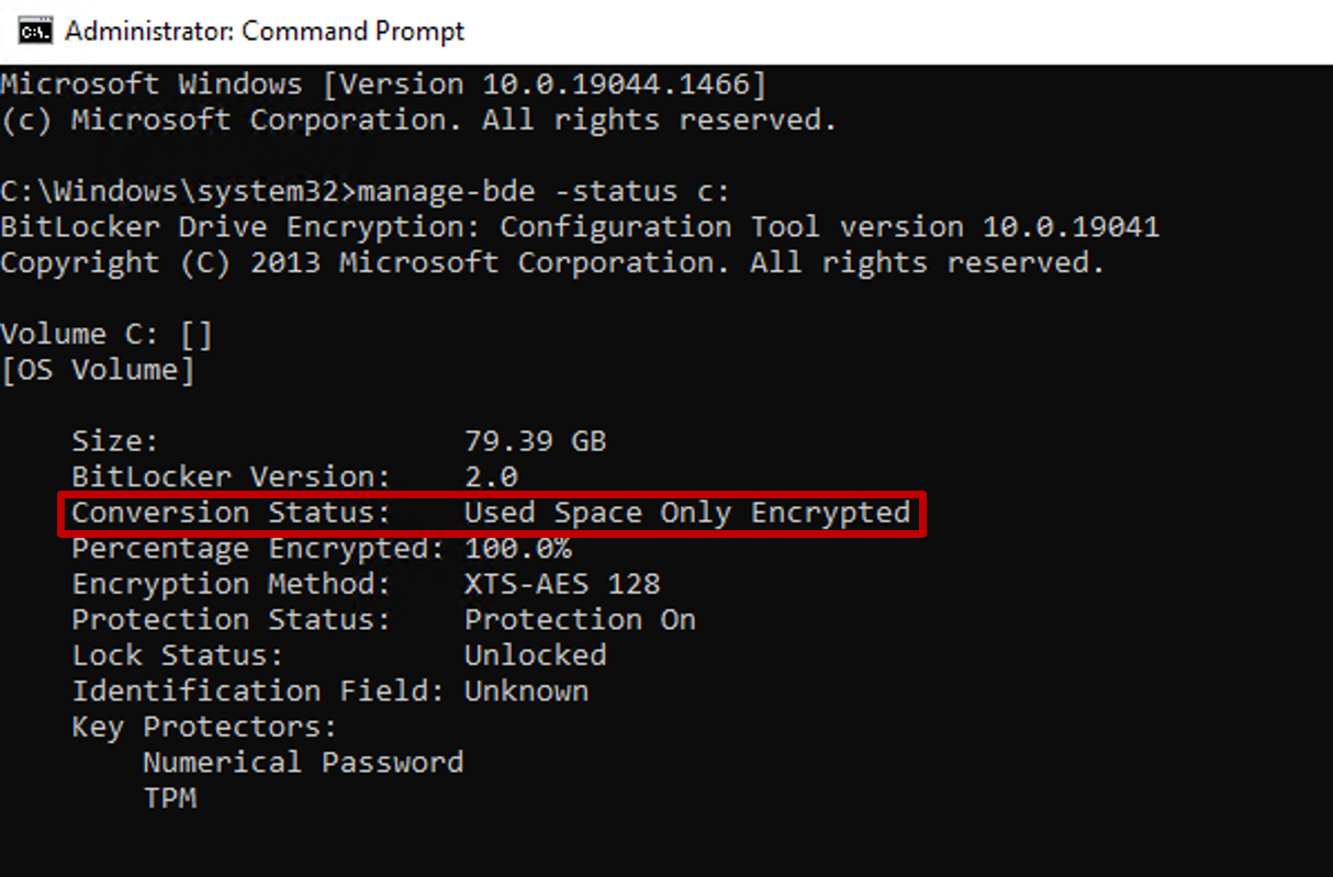 Skärmbild av administrativ kommandotolk som visar utdata från manage-bde med konverteringsstatus som återspeglar fullständigt krypterad.