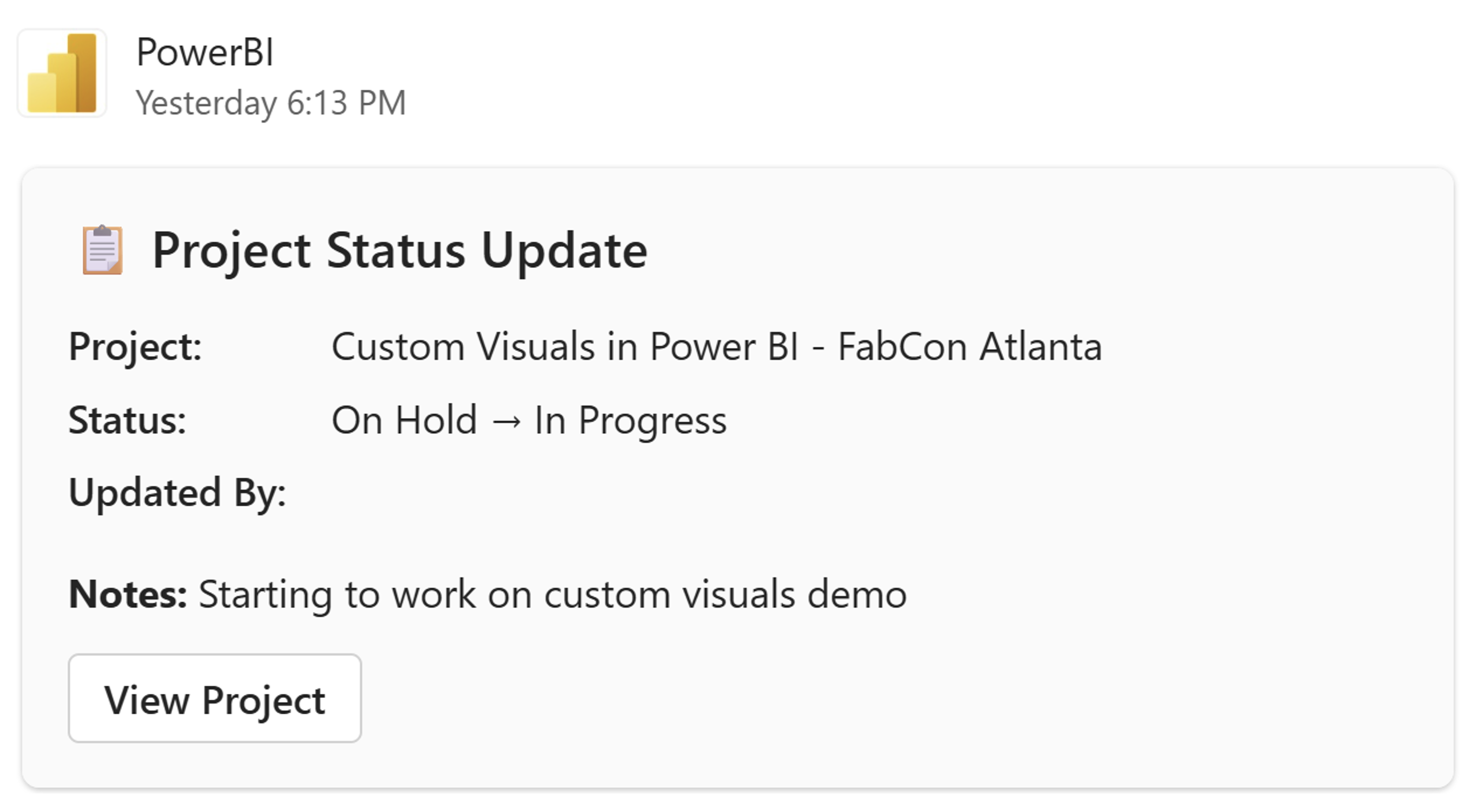 Skärmbild som visar meddelandet Adaptive Card i Teams efter en statusuppdatering.