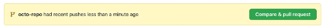 Skärmbild av en gul textruta som visar den gröna knappen för jämförelse och pull request.