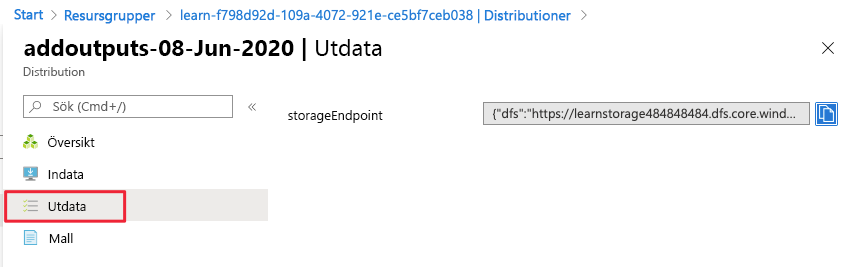 Skärmbild av Azure-portalen som visar utdatavalet i den vänstra menyn.