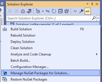 En skärmbild av Visual Studio Solution Explorer med projektet högerklickat och alternativet Hantera NuGet-paket markerat.