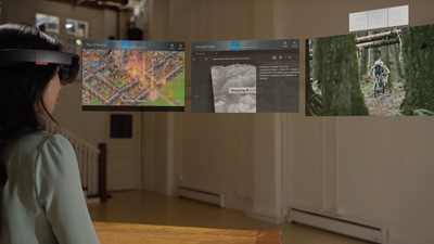 HoloLens kan köra tre appar samtidigt