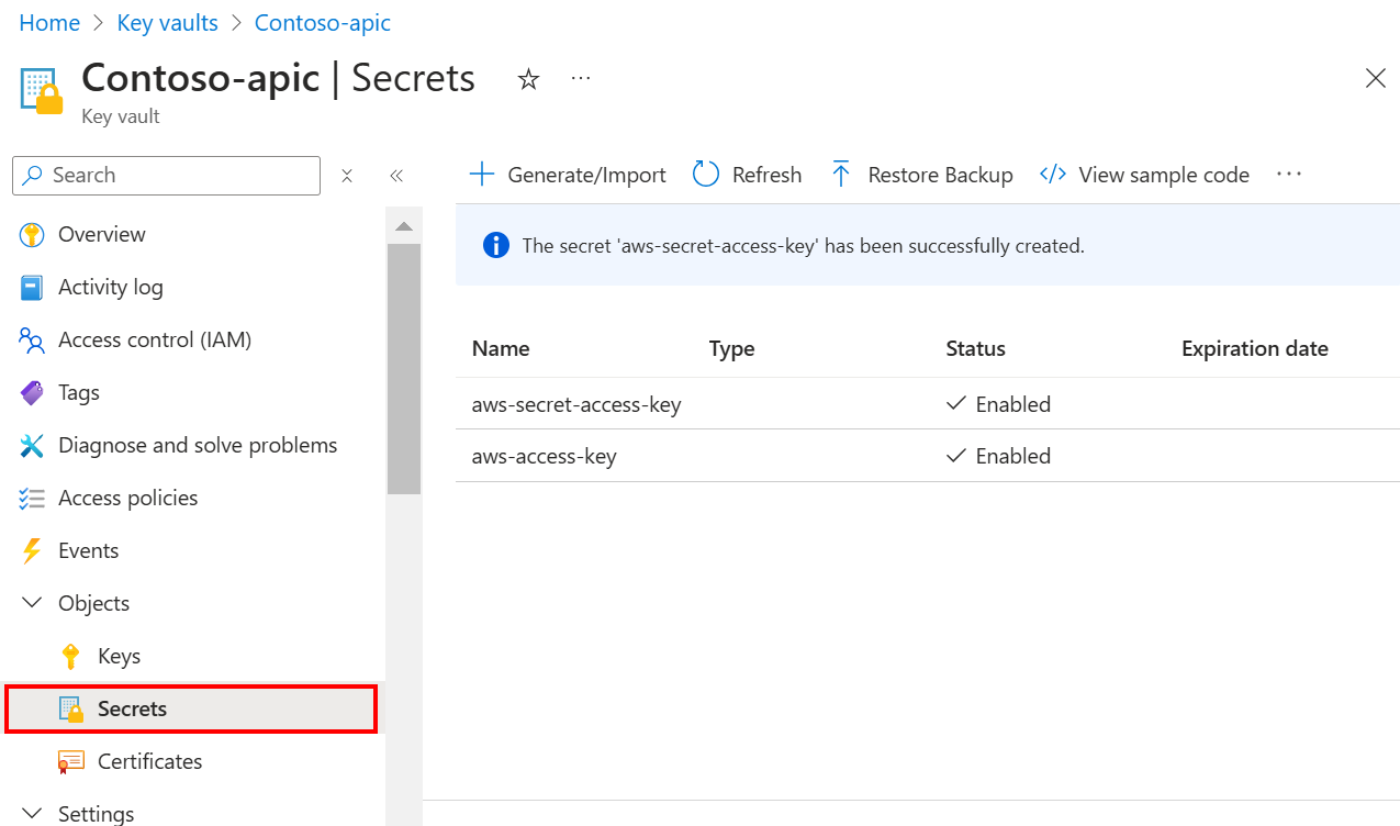 Portalda Azure Key Vault'taki gizli diziler listesinin ekran görüntüsü.