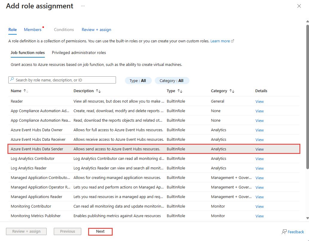 Azure Event Hubs Veri Göndereni'nin seçili olduğu Rol ataması ekle sayfasını gösteren ekran görüntüsü.