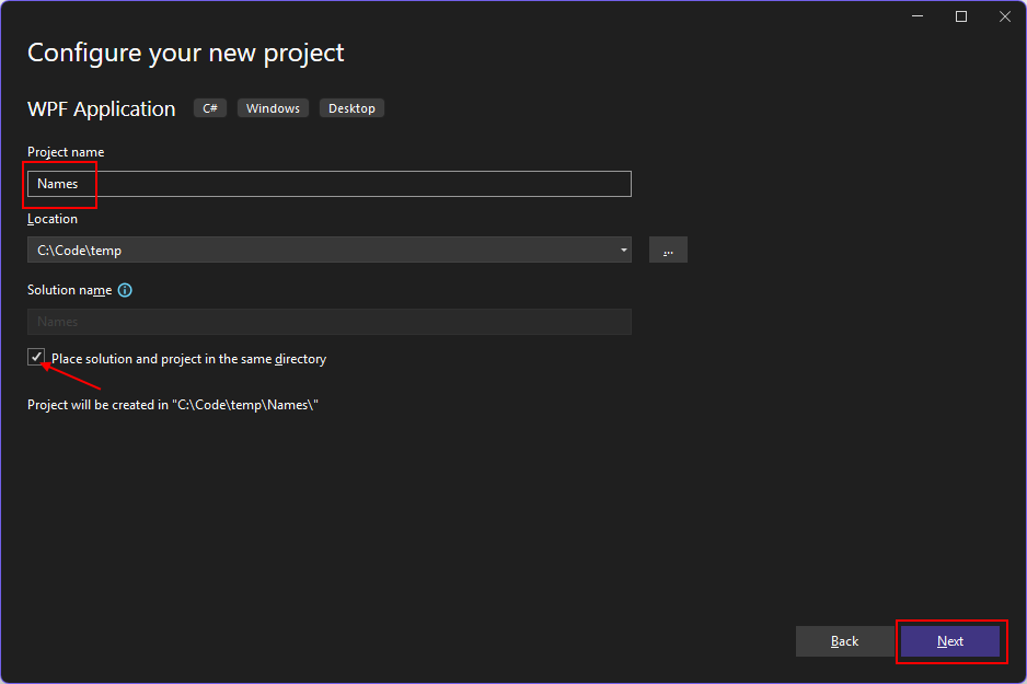 Visual Studio 2022'de 'yeni projenizi yapılandırın' iletişim kutusunun ekran görüntüsü. 'Proje adı' metin kutusunda 'Adlar' sözcüğü bulunur ve kırmızı bir kutuyla vurgulanır. 'Çözümü ve projeyi aynı dizine yerleştir' onay kutusu işaretlidir ve kırmızı bir okla işaret edilir. 'İleri' düğmesi de kırmızı bir kutuyla vurgulanır.