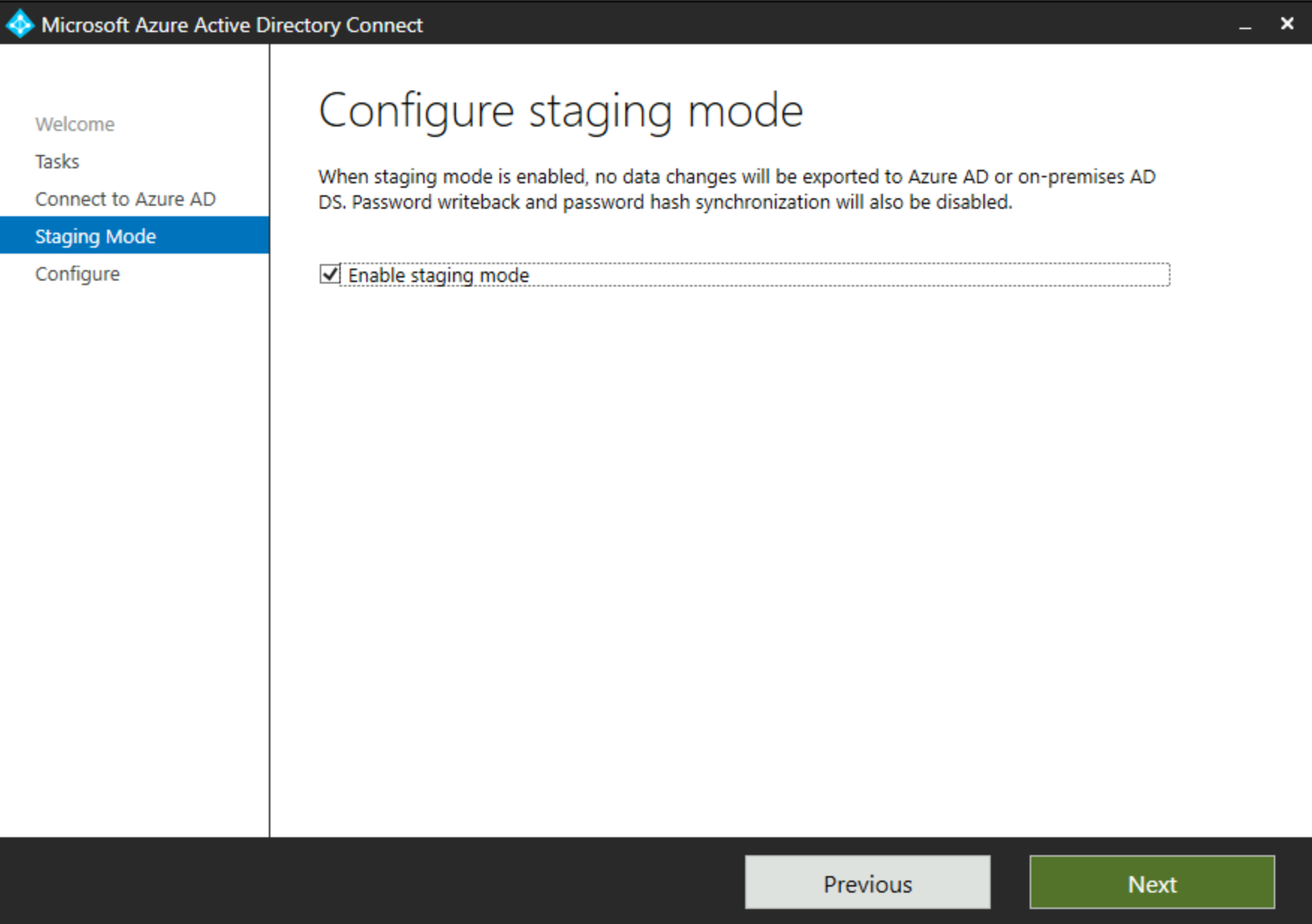 Screenshot shows Staging Mode configuration in the Active Azure AD Connect dialog box.