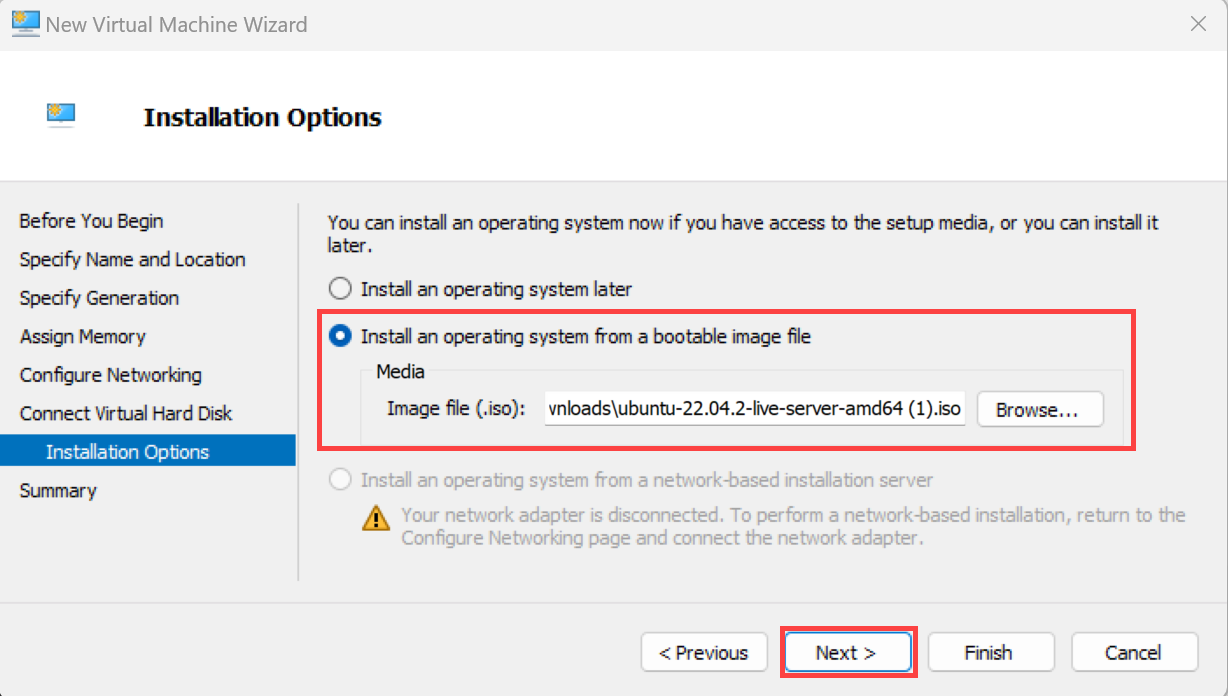 显示“安装选项”页上的“新建虚拟机向导”的屏幕截图。