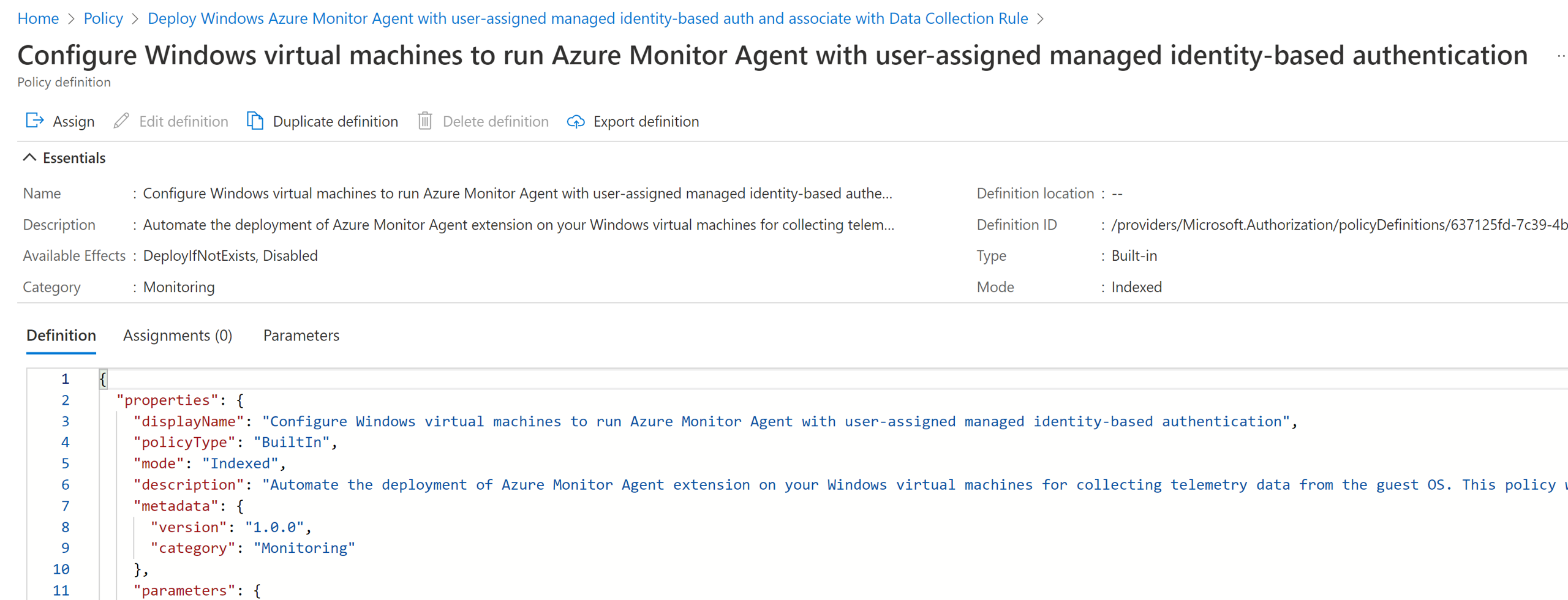 “Azure Policy 定义”页面的部分屏幕截图，其中显示了用于配置 Azure Monitor 代理的计划中包含的策略。