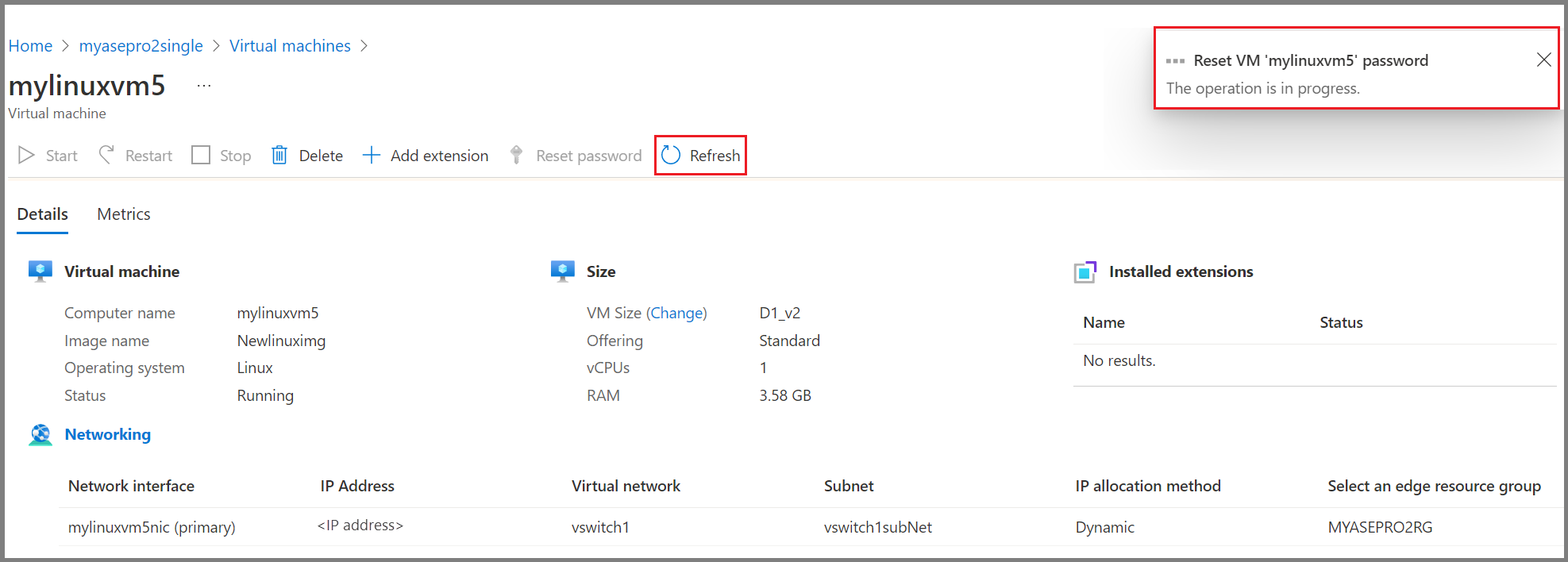 Azure 门户 Linux VM 更改密码进度的屏幕截图。