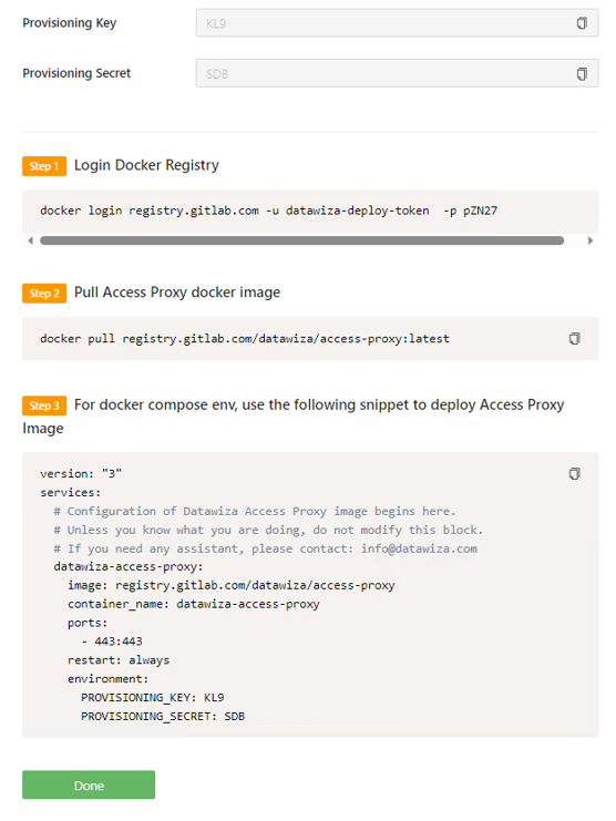 屏幕截图为三组 Docker 信息。