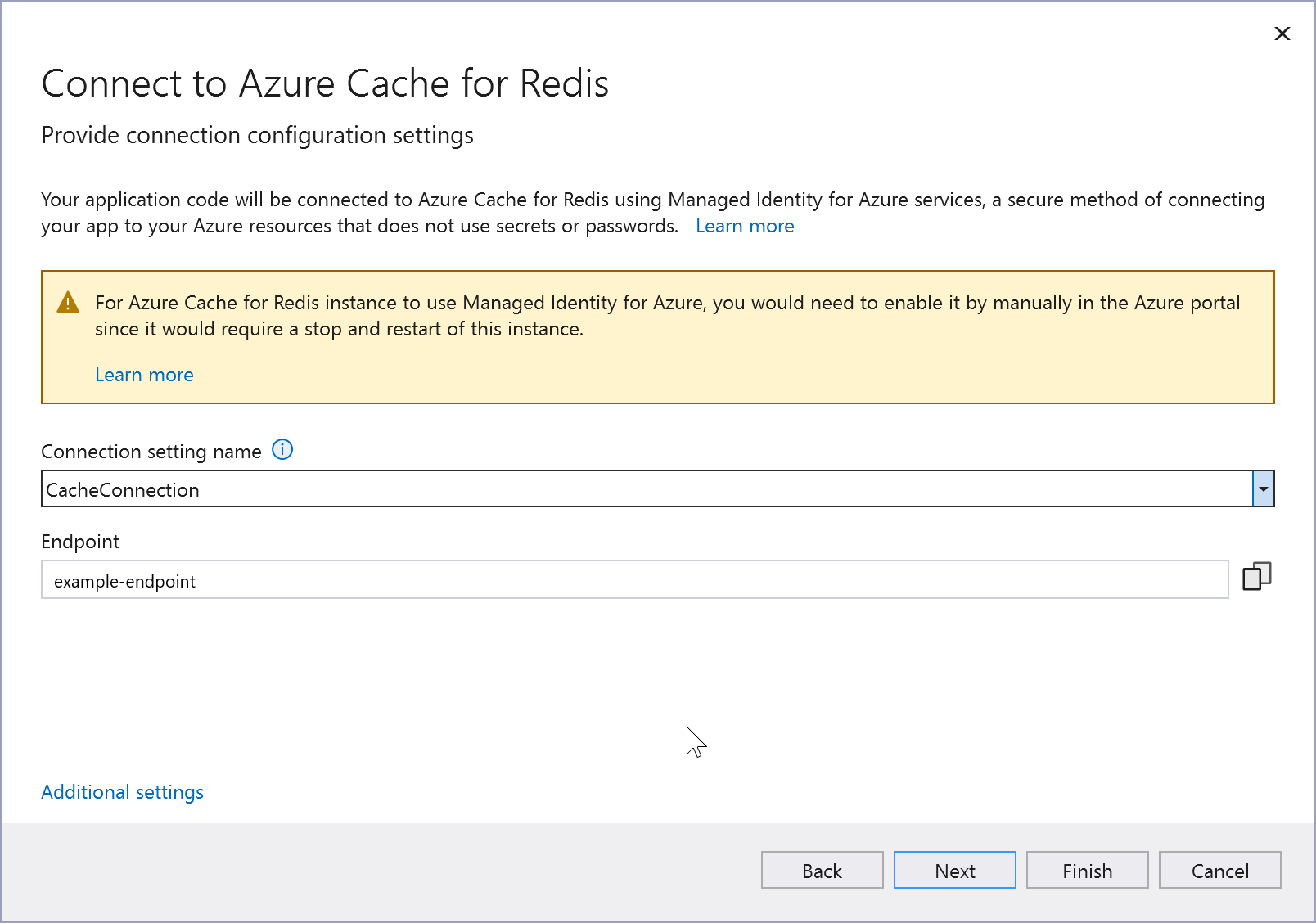 Azure Cache for Redis 的“连接信息”页的屏幕截图。其中突出显示了“下一步”。