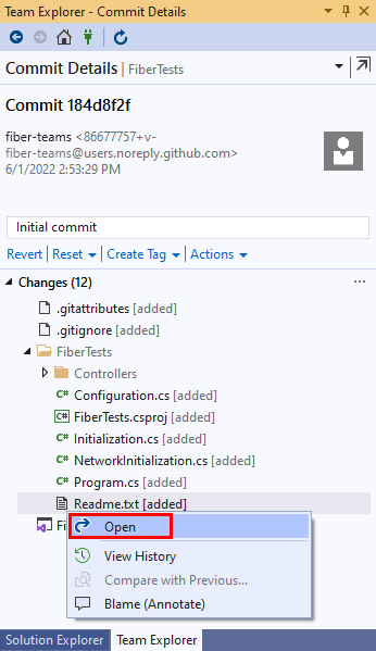 Visual Studio 2019 中 Team Explorer [認可詳細數據] 檢視中 [檔案操作] 功能表中 [開啟] 選項的螢幕快照。