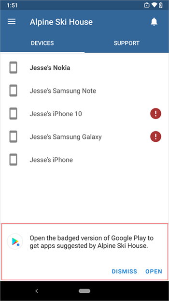 公司入口網站提示開啟有徽章的 Google Play 版本截圖。
