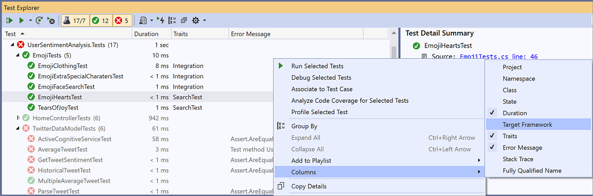 Visual Studio 測試總管的螢幕擷取畫面，其中顯示已選取 [資料行] 的功能表，以及已選取 [持續時間]、[特性] 和 [錯誤訊息] 的子功能表。