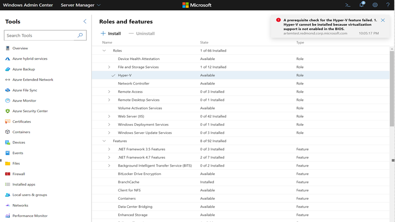 Windows Admin Center 伺服器管理員 [角色及功能] 頁面的螢幕快照，其中顯示啟用 Hyper-V 錯誤訊息。